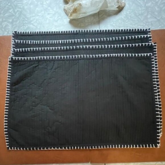 SIMONS Quilted Stripe Recycled Cotton Placemat set of 4 - Picture 2 of 5